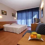 Complex Aquamarine Aparthotel 3*