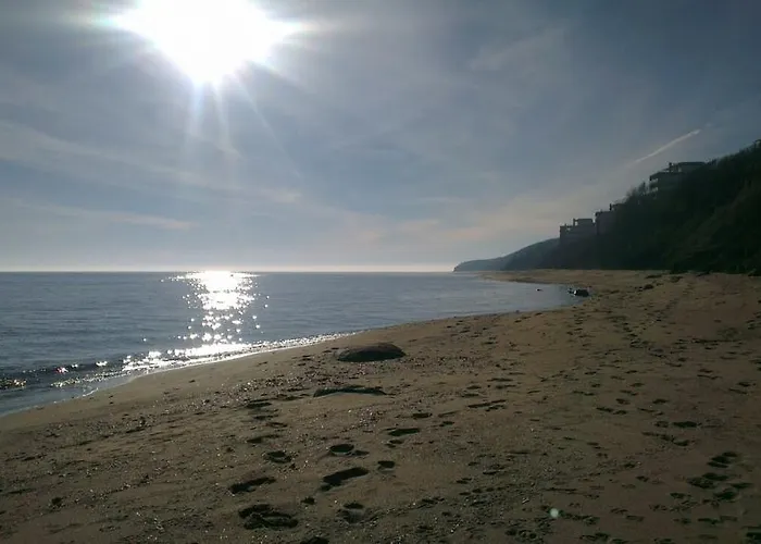 Aparthotel Complex Aquamarine 3*