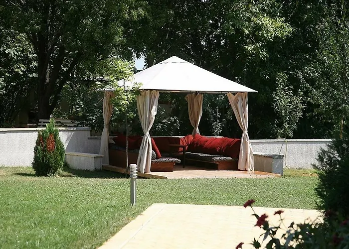 Aparthotel Complex Aquamarine 3*