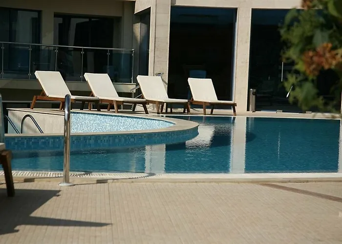 Complex Aquamarine Aparthotel 3*